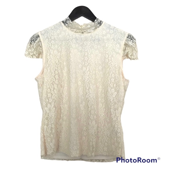Laundry By Shelli Segal Tops - Laundry by Shelli Segal Cream Lace Cap Sleeve Blouse